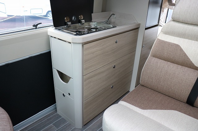 キャンピングカーバンコン