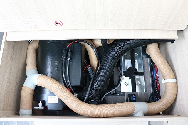 キャンピングカーバンコン