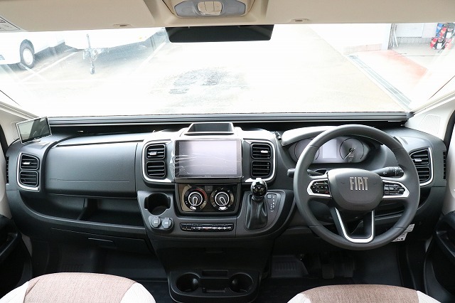 キャンピングカーバンコン