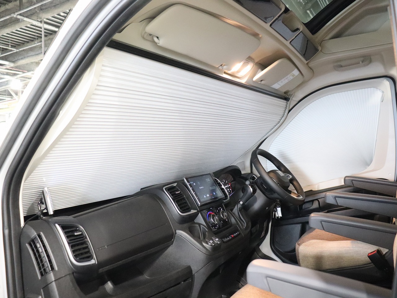 キャンピングカーバンコン