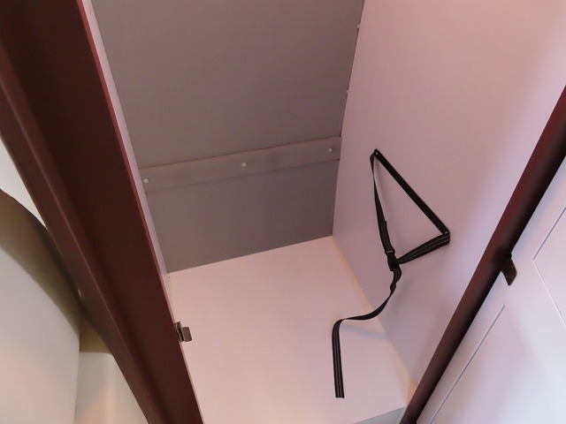 キャンピングカーバスコン