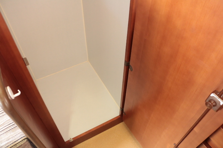 キャンピングカーキャブコン