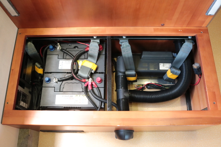 キャンピングカーキャブコン