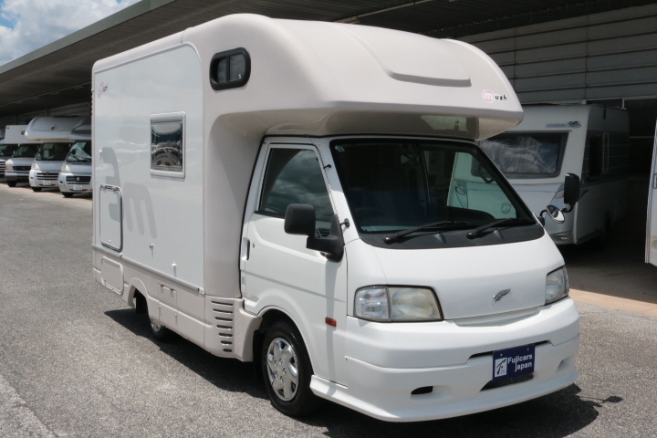 キャンピングカーキャブコン