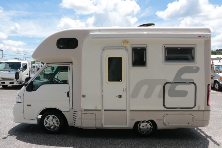 キャンピングカーキャブコン