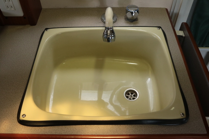 キャンピングカーキャブコン