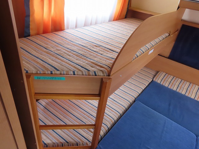 キャンピングカートレーラー