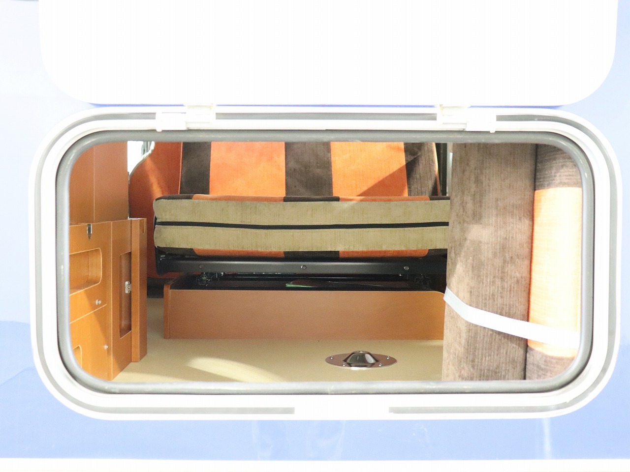 キャンピングカー軽キャンパー