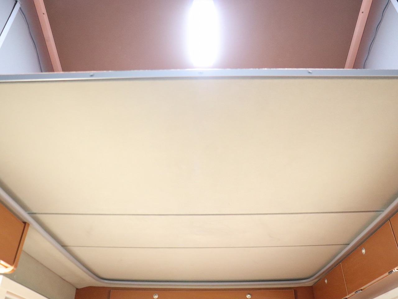 キャンピングカー軽キャンパー