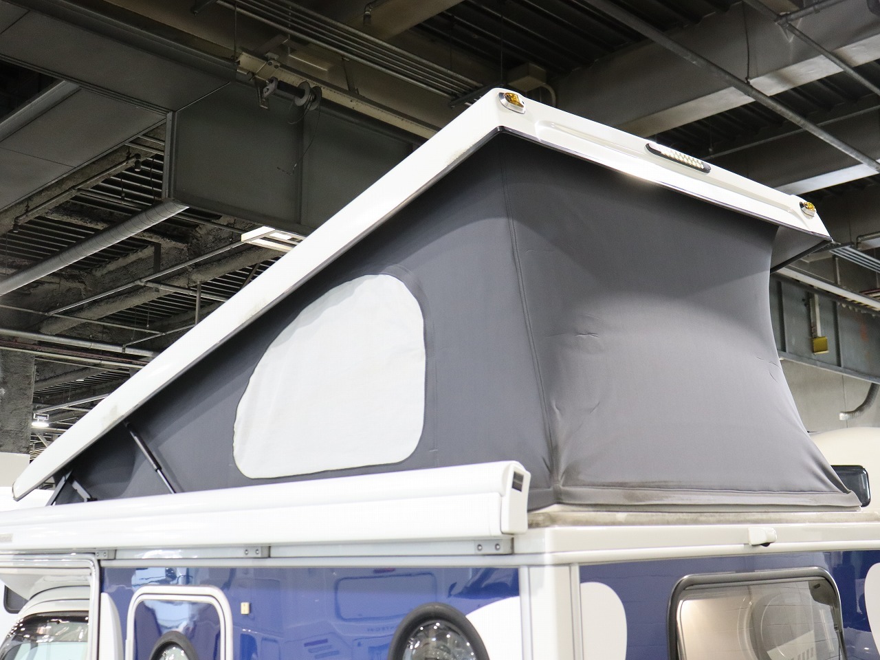 キャンピングカー軽キャンパー