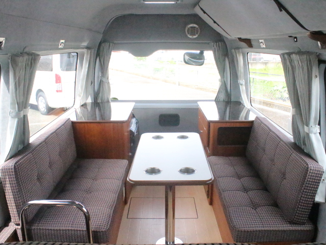 キャンピングカーバンコン