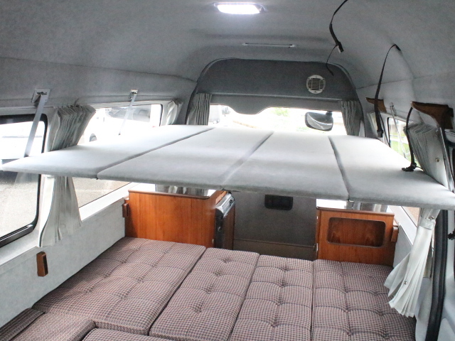 キャンピングカーバンコン