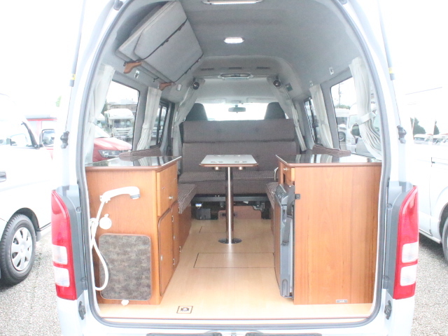 キャンピングカーバンコン