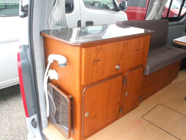 キャンピングカーバンコン