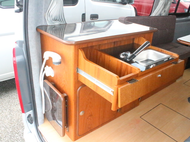 キャンピングカーバンコン