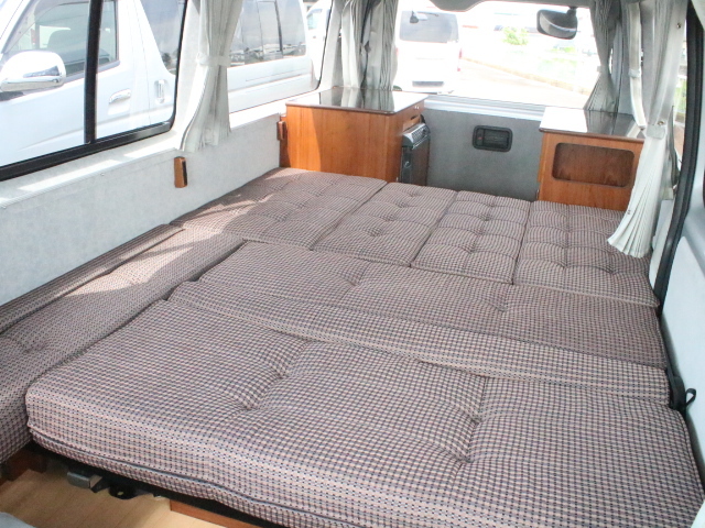 キャンピングカーバンコン