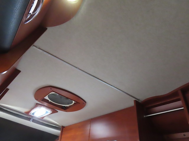 キャンピングカーキャブコン