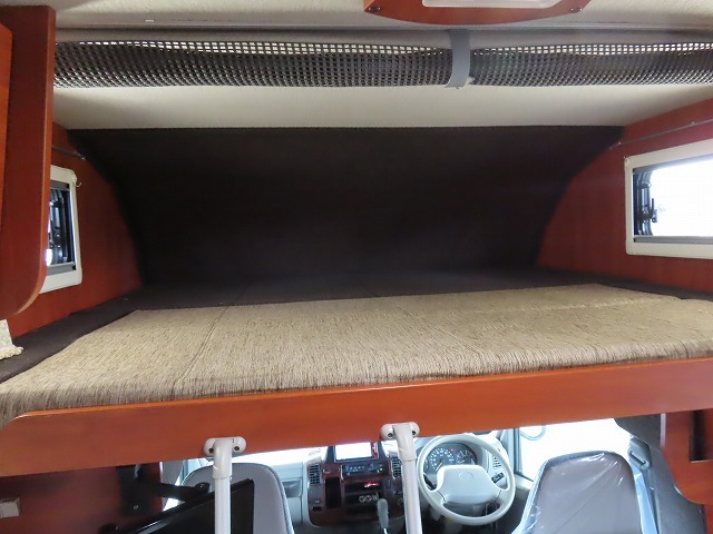 キャンピングカーキャブコン