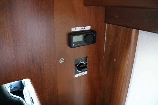 キャンピングカーキャブコン