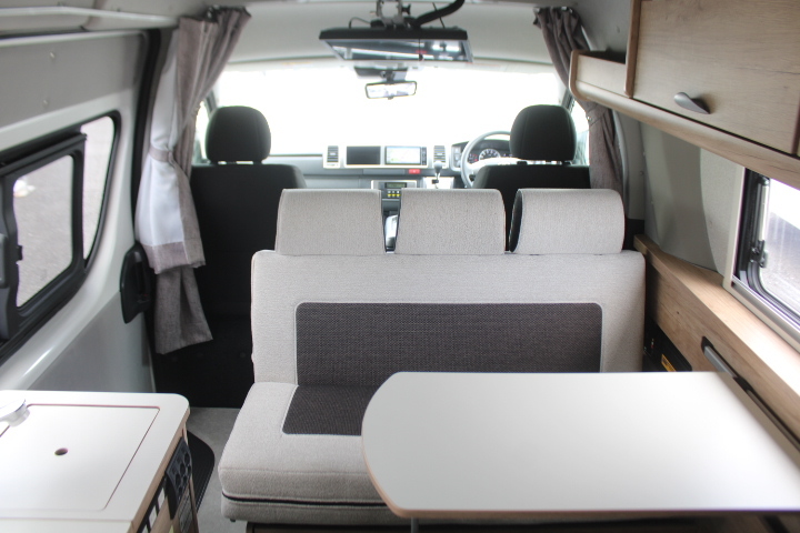 キャンピングカーバンコン