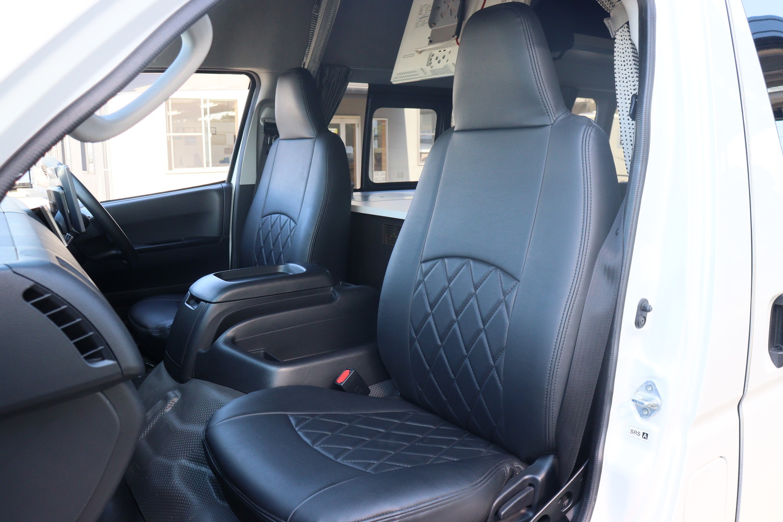 キャンピングカーバンコン