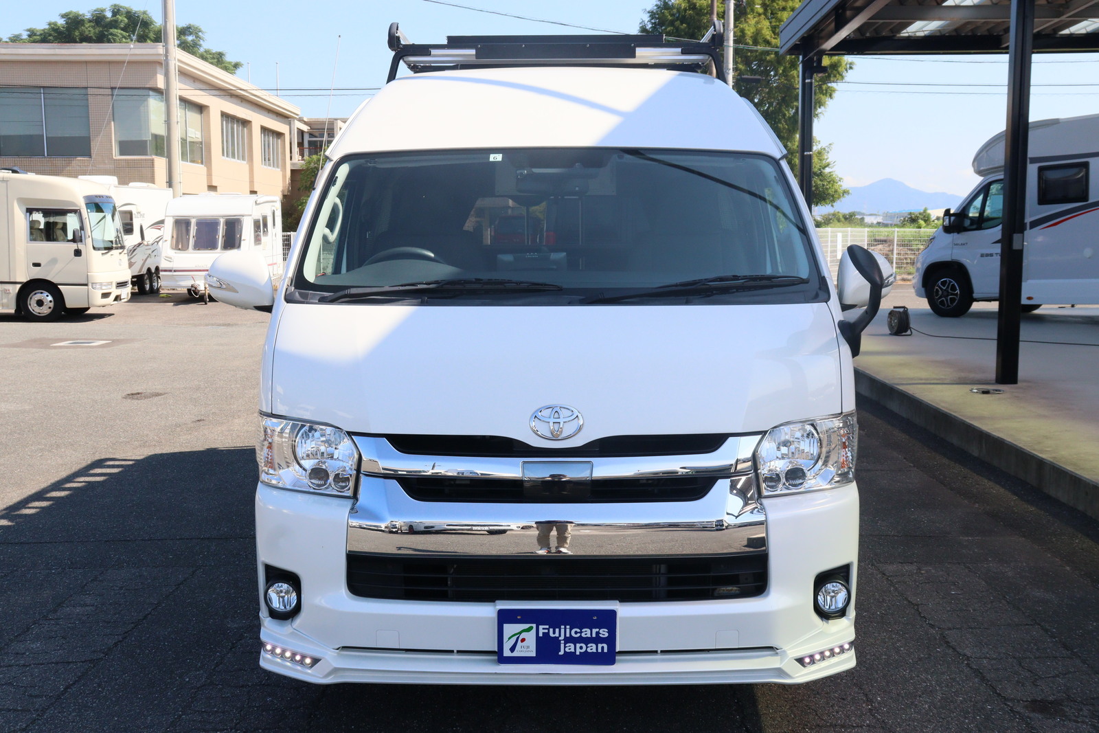 キャンピングカーバンコン