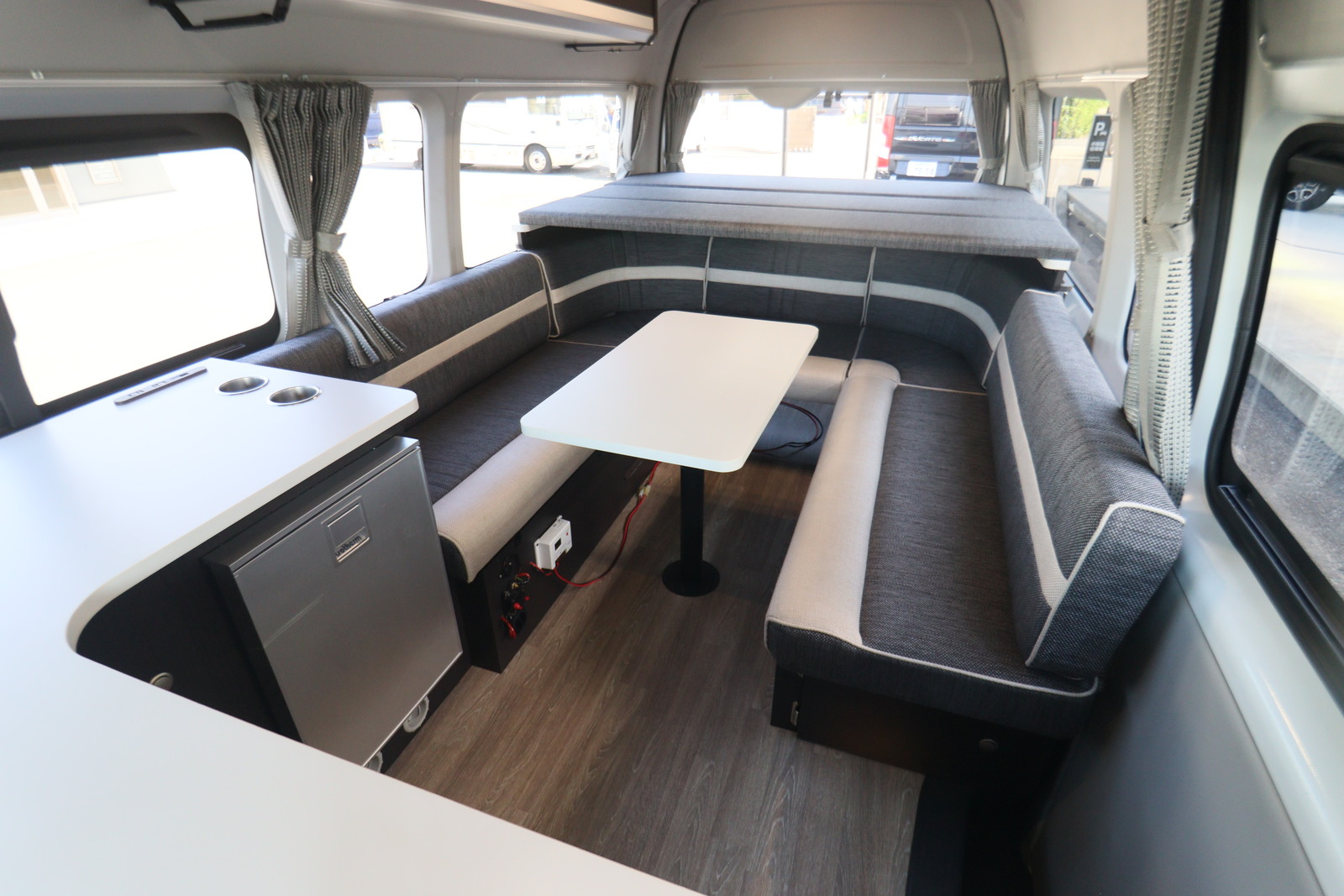 キャンピングカーバンコン