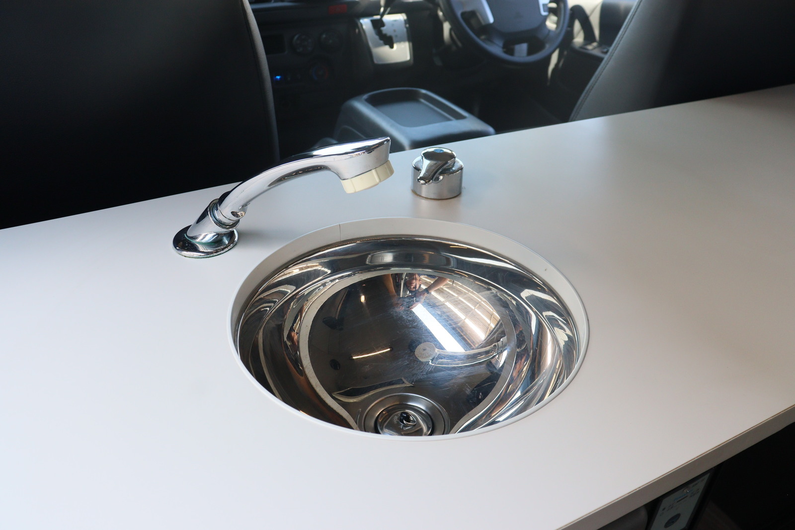 キャンピングカーバンコン