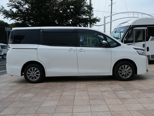 トヨタヴォクシー