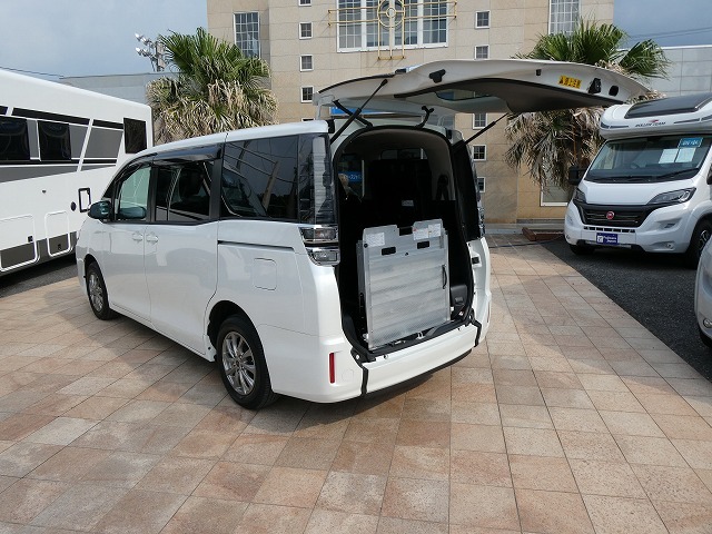 トヨタヴォクシー