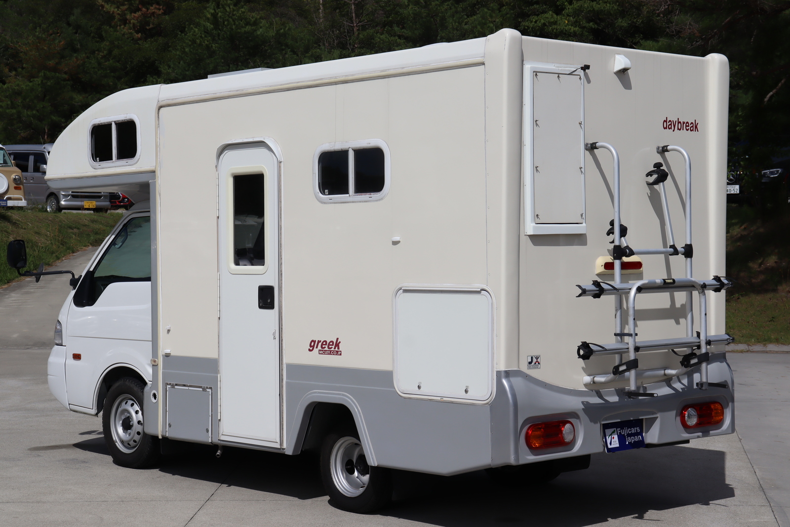 キャンピングカーキャブコン