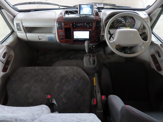 キャンピングカーキャブコン