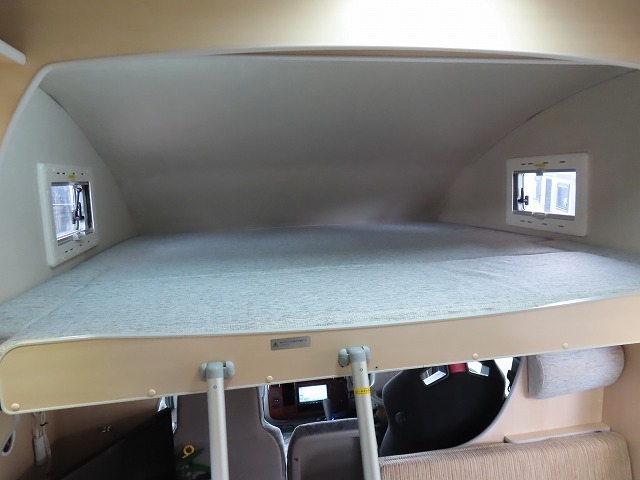 キャンピングカーキャブコン