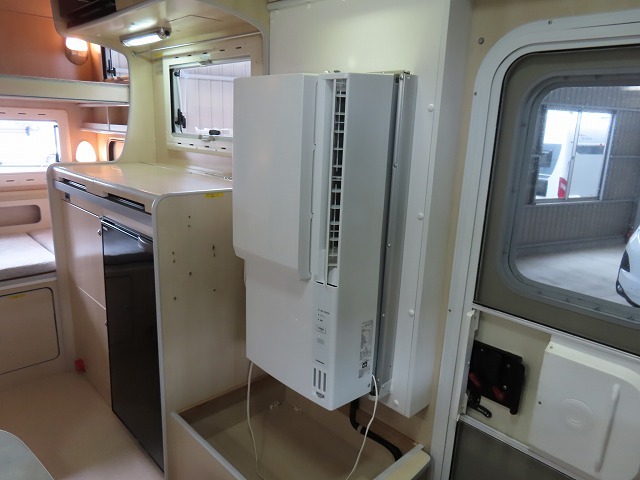 キャンピングカーキャブコン