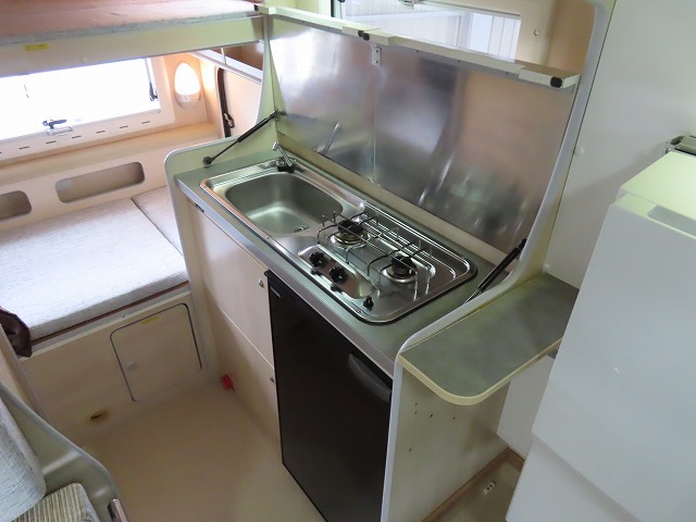 キャンピングカーキャブコン