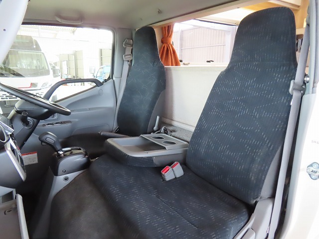 キャンピングカーキャブコン