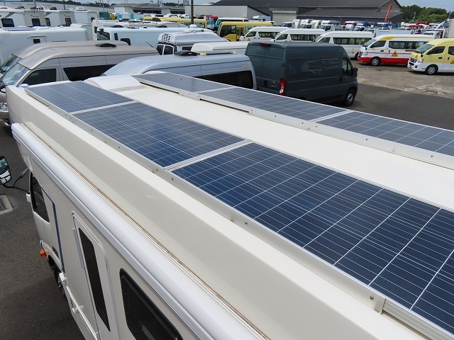 キャンピングカーキャブコン