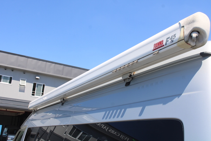 キャンピングカーバンコン