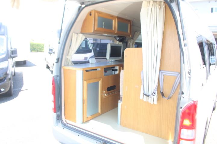 キャンピングカーバンコン