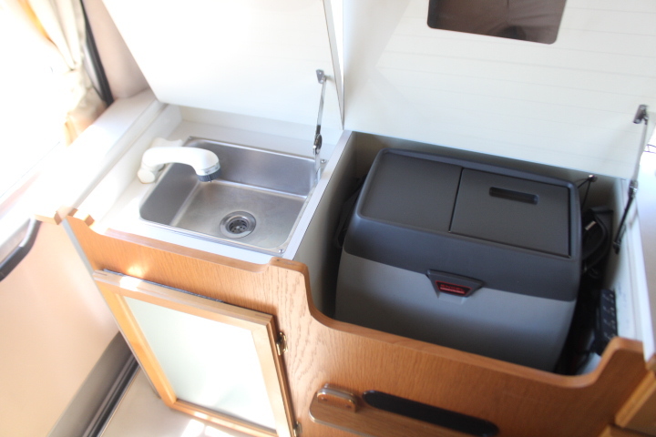 キャンピングカーバンコン