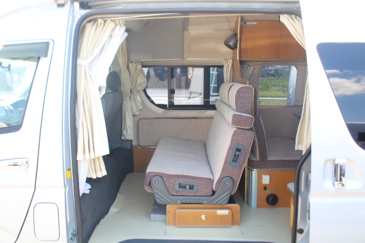 キャンピングカーバンコン