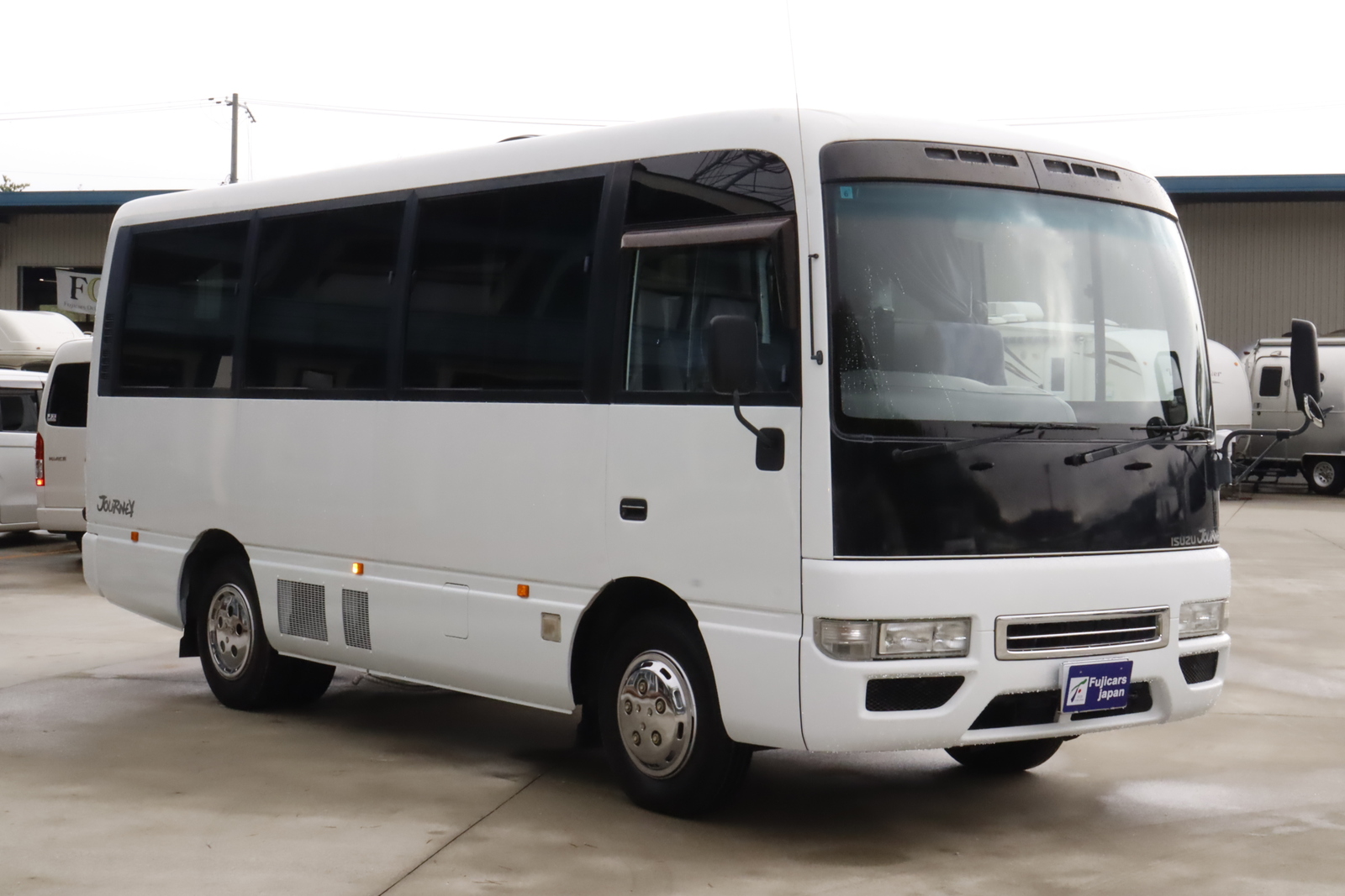 キャンピングカーバスコン