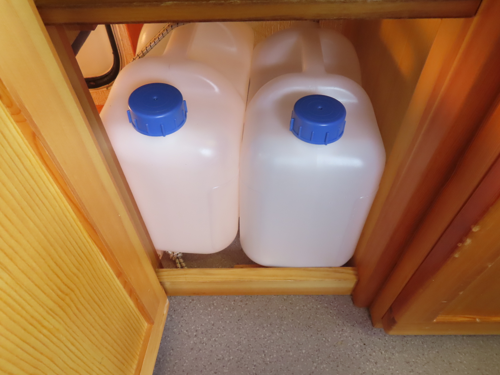 キャンピングカーキャブコン