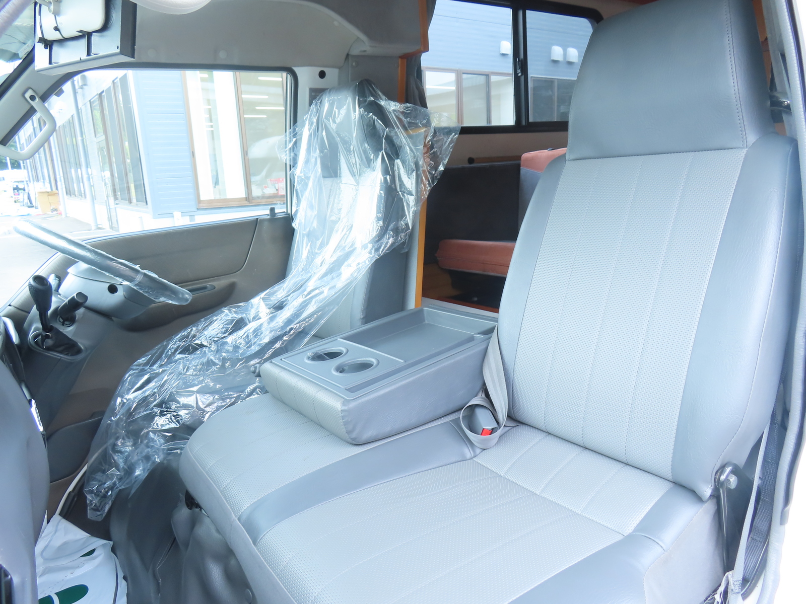 キャンピングカーキャブコン