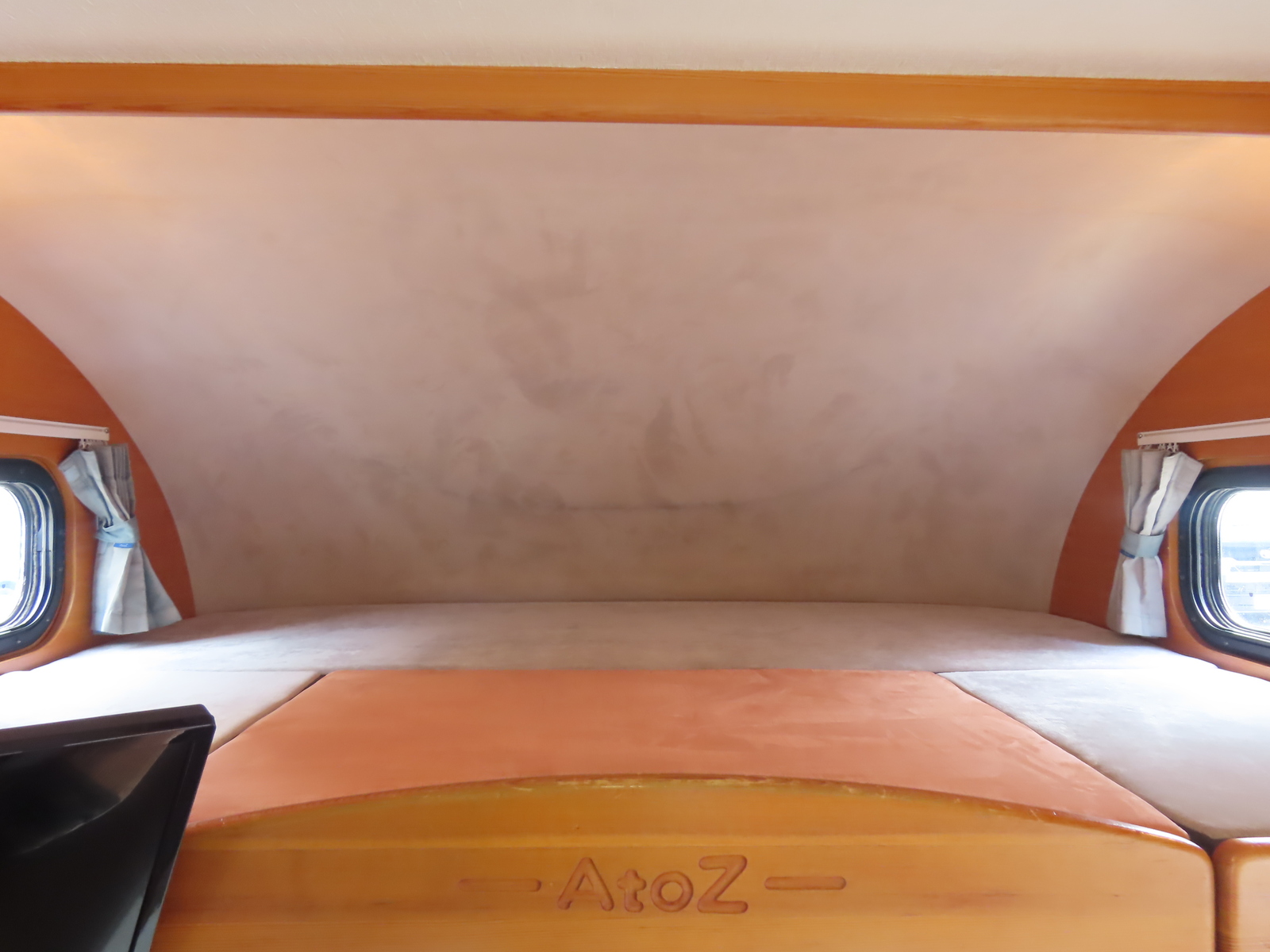 キャンピングカーキャブコン