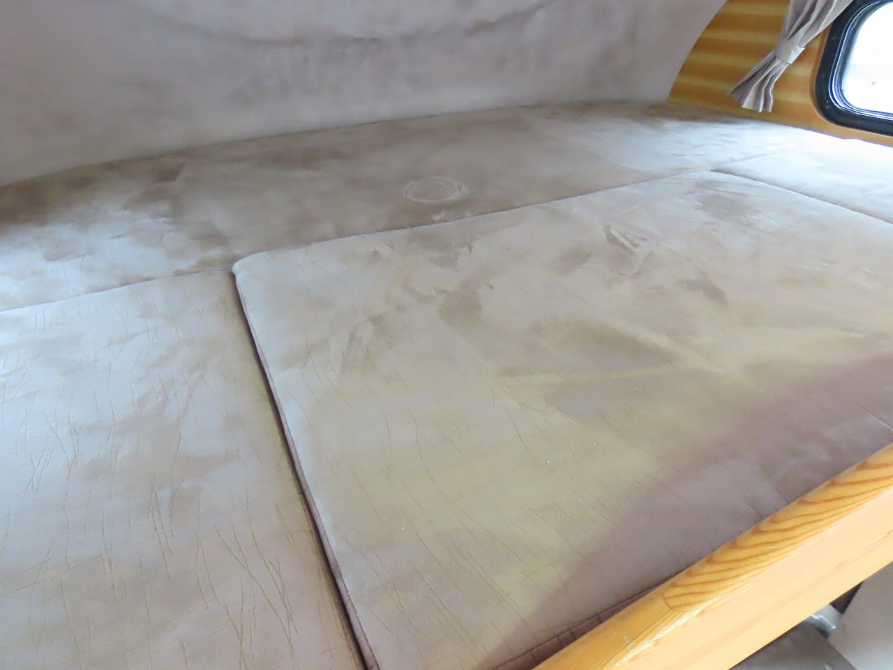 キャンピングカーキャブコン