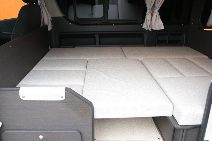 キャンピングカーバンコン