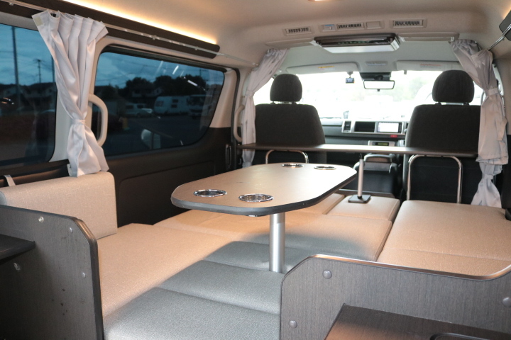 キャンピングカーバンコン