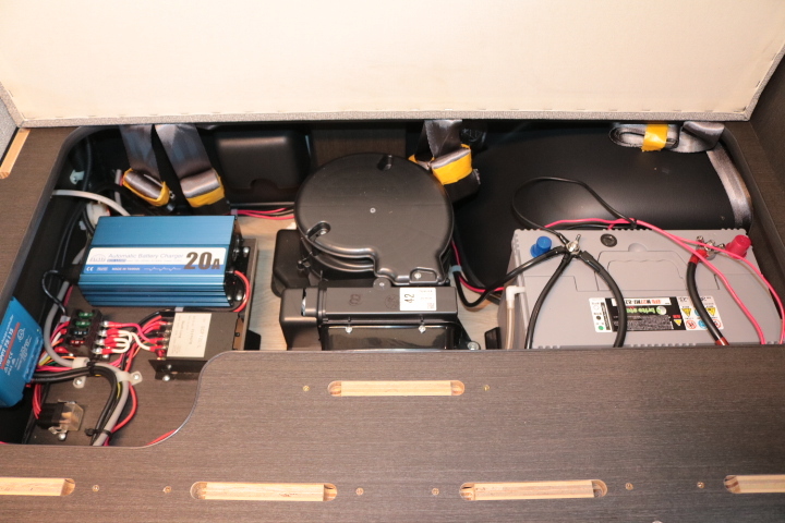 キャンピングカーバンコン