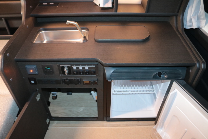 キャンピングカーバンコン